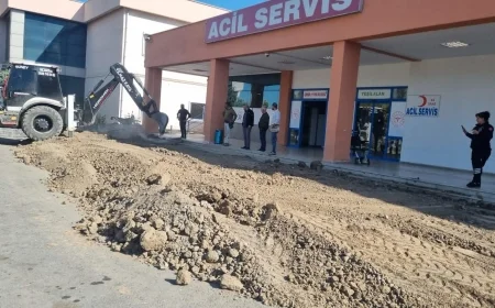 Iğdır Dr. Nevruz Erez Hastanesi Acil Servis Girişinde Genişletme Çalışmaları Başladı