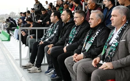 Vali Turan, İsmail Demirel Karaağaç Spor- Şırnak Petrol Spor Maçını İzledi