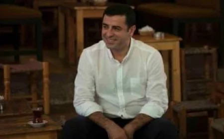 Selahattin Demirtaş'tan tüm ezberleri bozacak süreç yazısı! "Türkeş'in mezarı ziyaret edilmeliydi"