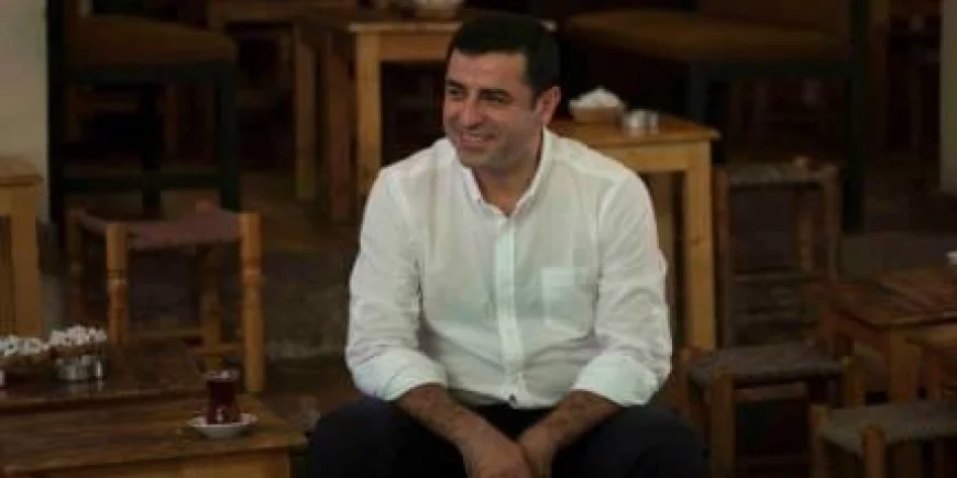 Selahattin Demirtaş'tan tüm ezberleri bozacak süreç yazısı! "Türkeş'in mezarı ziyaret edilmeliydi"