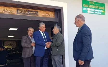 AK Parti Aralık İlçe Başkanı Paşa Şeyran, Emine Özel’in Taziyesine Katıldı