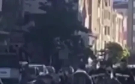 Zabıta ile Seyyar Satıcı Arasında Tansiyon Yükseldi