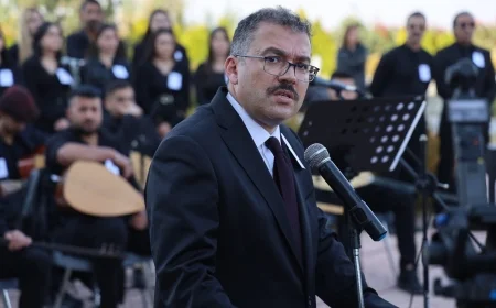 Iğdır Üniversitesi’nde 10 Kasım Atatürk’ü Anma Programı Düzenlendi