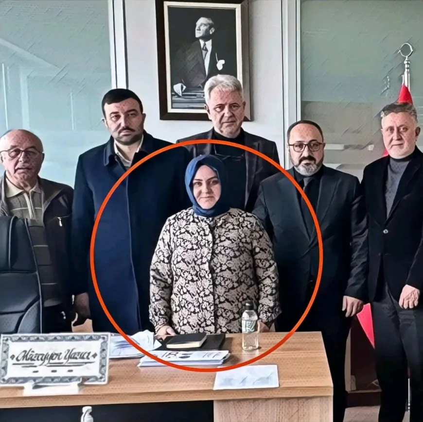 Devletin El Koyduğu Malları Satan AKP'li Müdür Yardımcısı ve Oğlu Tutuklandı ❗️👇😳