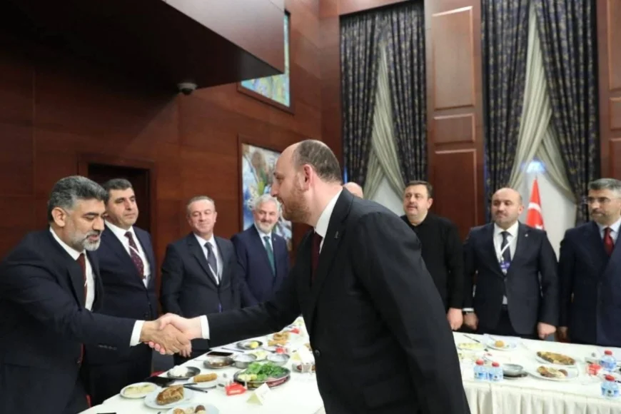 AK Parti’de Daraltılmış İl Başkanları Toplantısı Gerçekleştirildi: Teşkilat Çalışmaları ve Yeni Dönem Stratejileri Masaya Yatırıldı