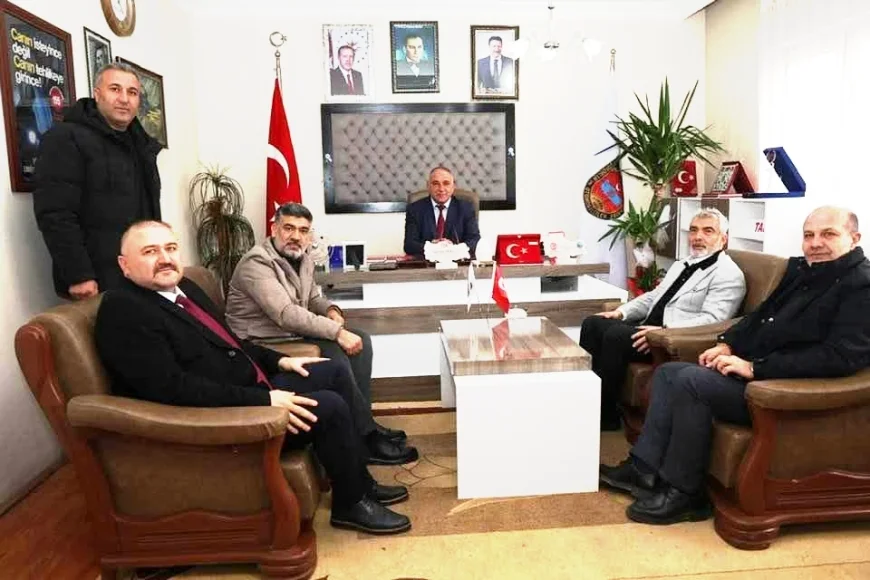 Iğdır Şoförler ve Otomobilciler Esnaf Odası'na 300 Bin TL Destek